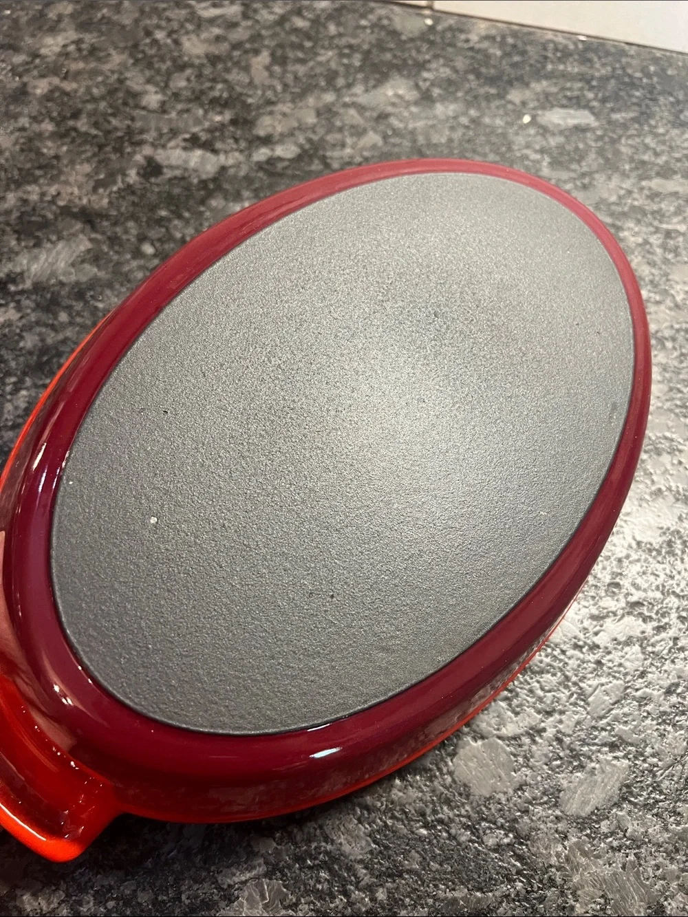 Le Creuset Heritage Stoneware Oval Gratin dish. Looks new without tags